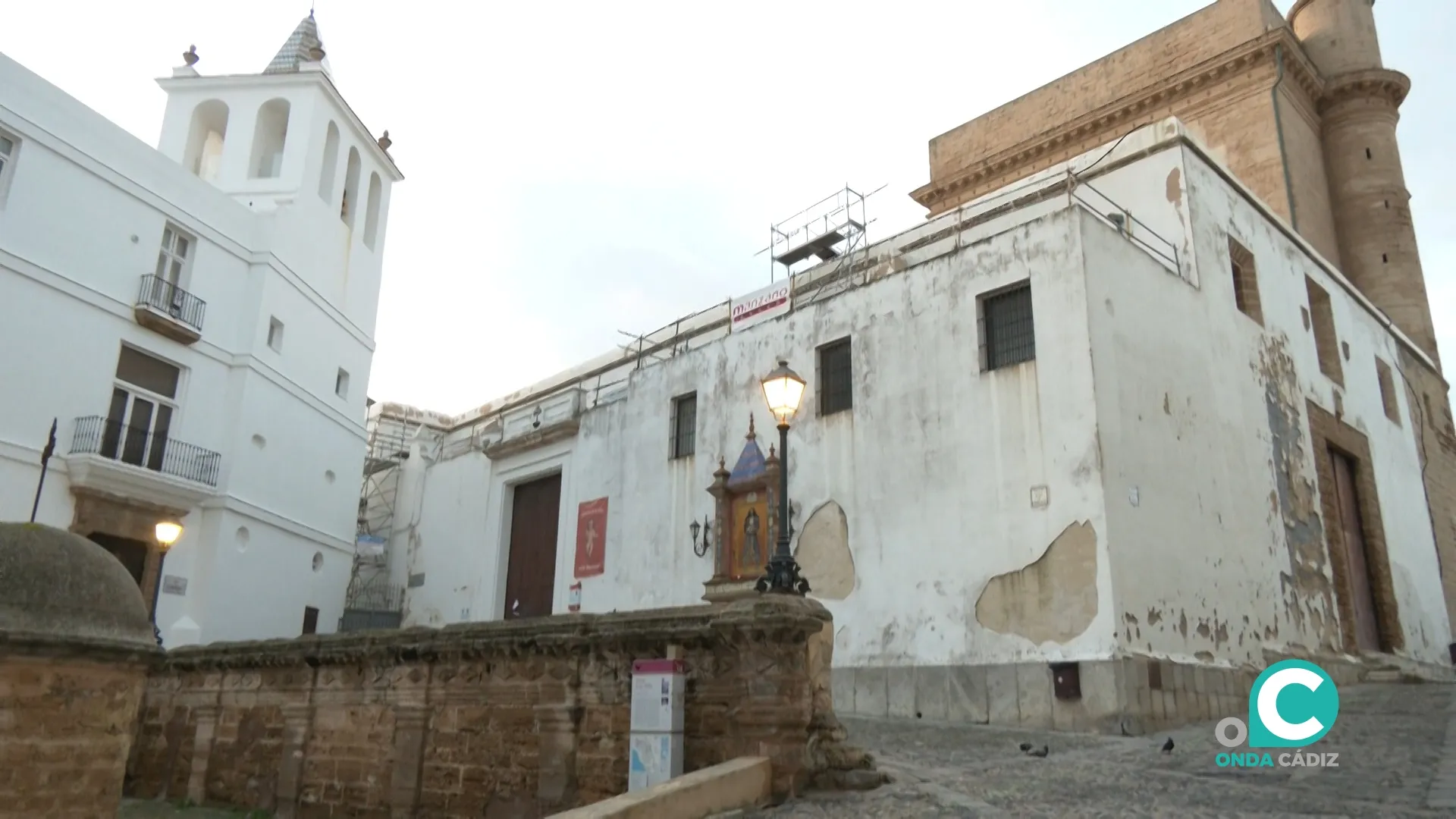 Imagen actual del exterior de la iglesia de Santa Cruz.