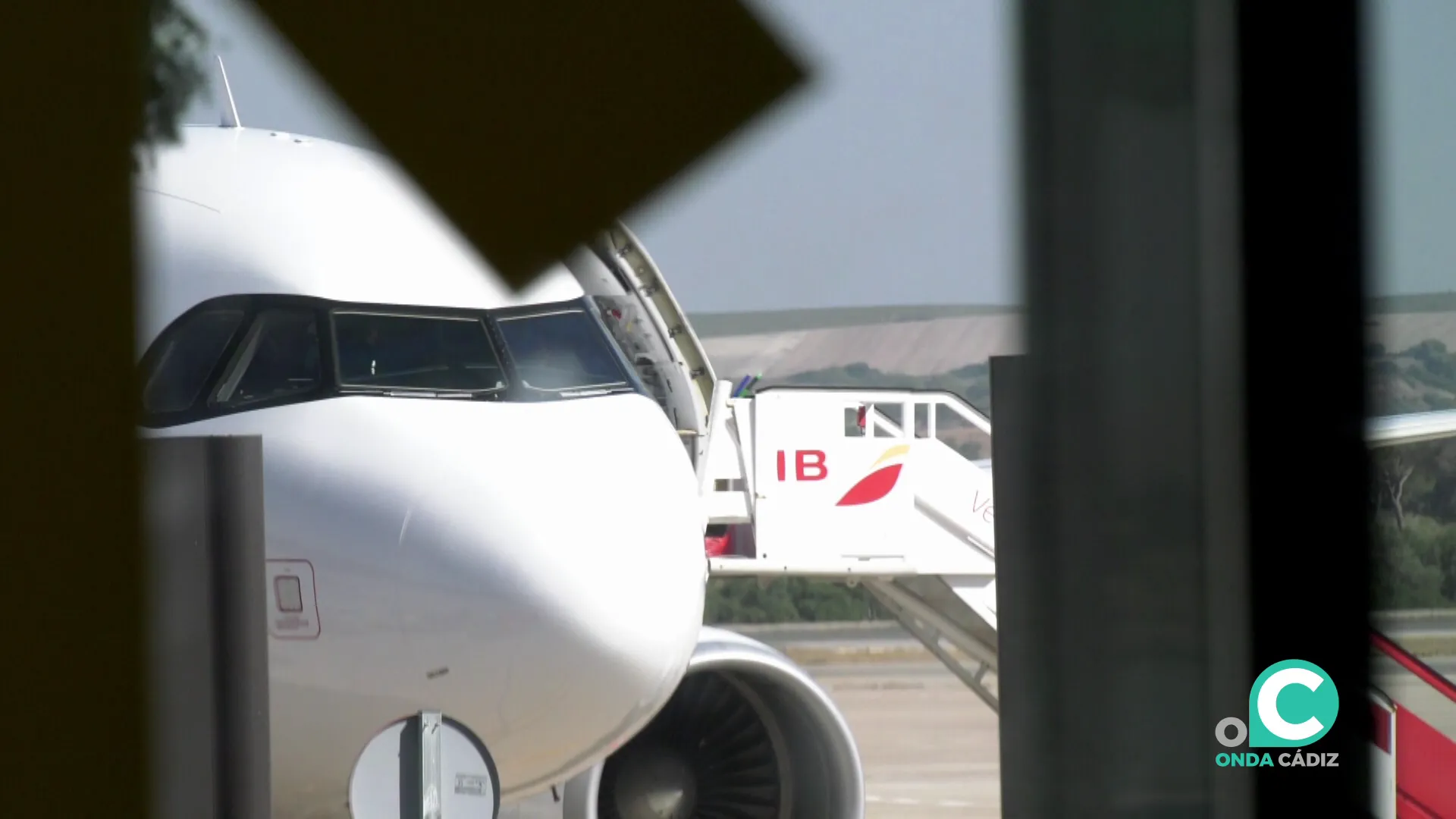 Avión en la pista del aeropuerto jerezano