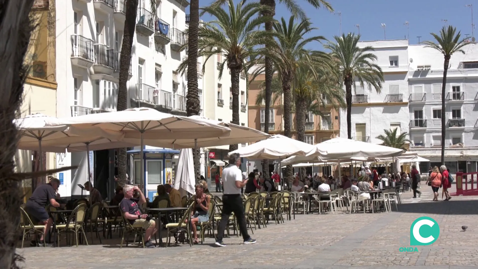 Mesas en la plaza de la Catedral 