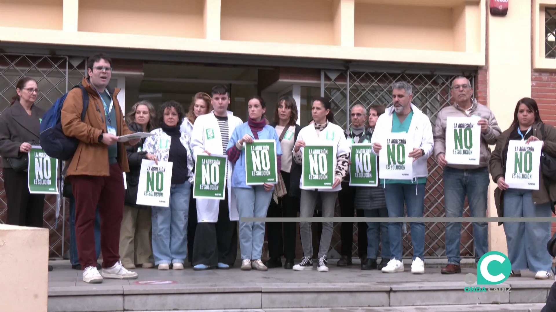 Momento de la lectura del manifiesto durante el acto