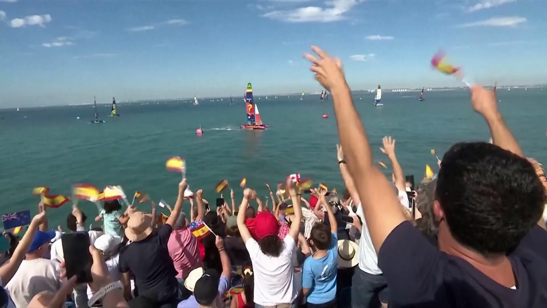 Aficionados animan al equipo español en la última edición celebrada en la capital gaditana