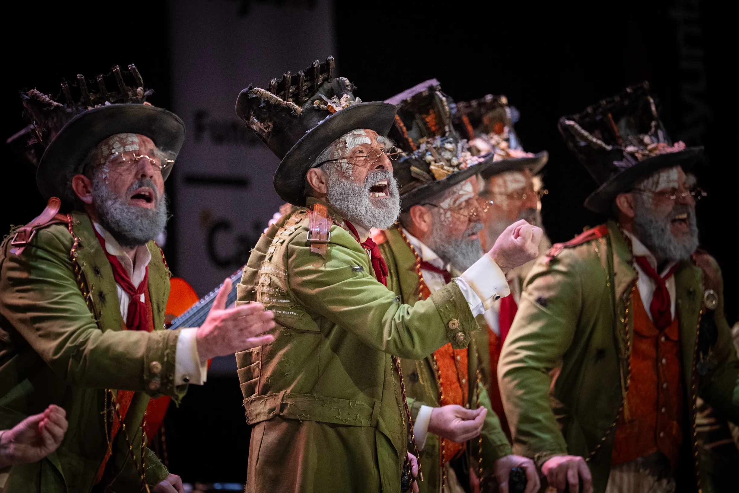 Comparsa, Los humanos