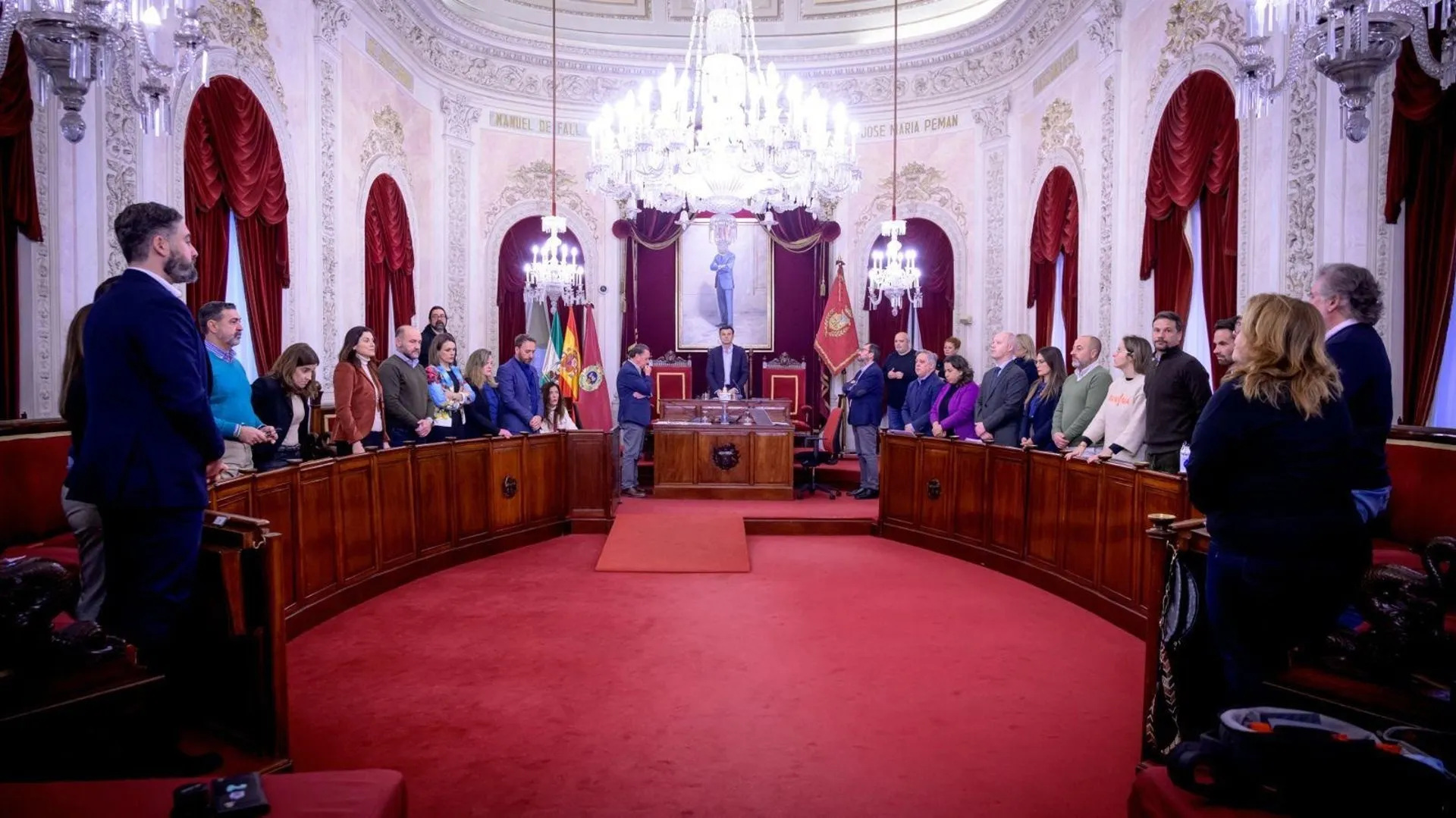 Minuto de silencio este jueves en el Pleno por el fallecimiento de una persona sin hogar en Cádiz