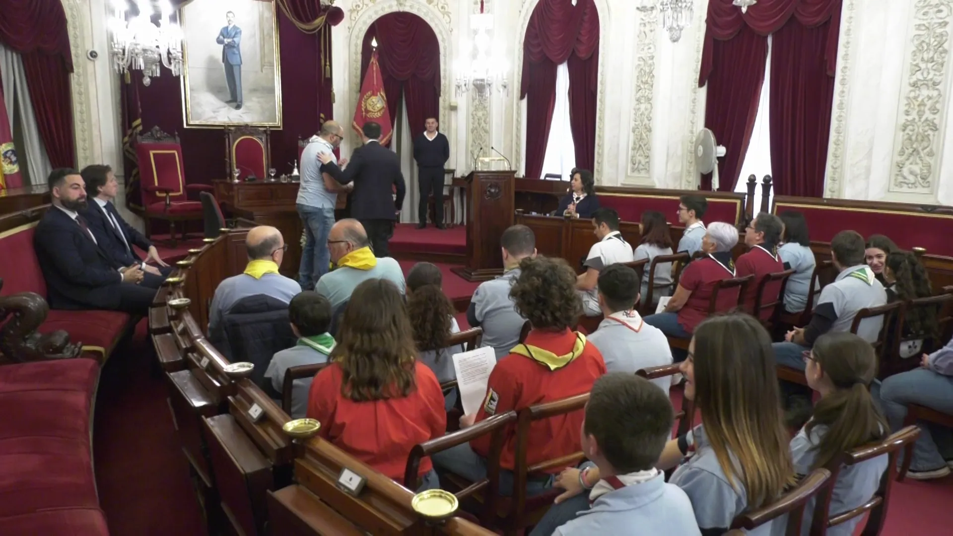 Recepción de Scout en el Salón de Plenos en el Ayuntamiento de Cádiz en febrero de 2024