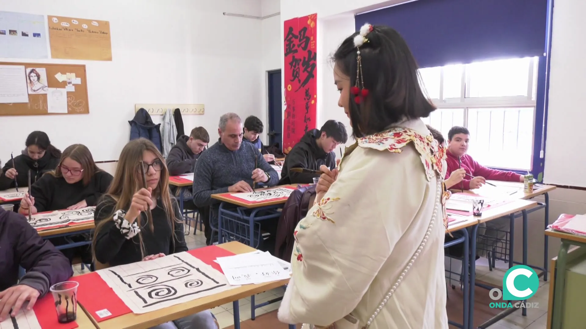 Una de las clases prácticas de elaboración de escrituras orientales