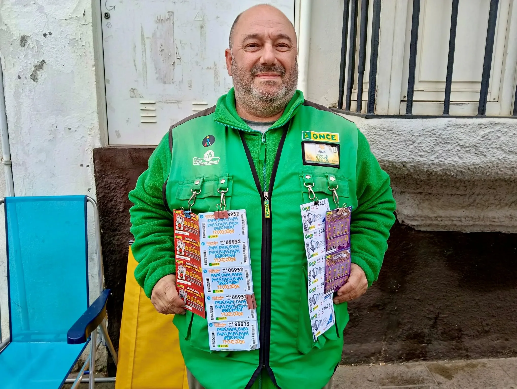 El vendedor que ha repartido la fortuna entre los isleños 