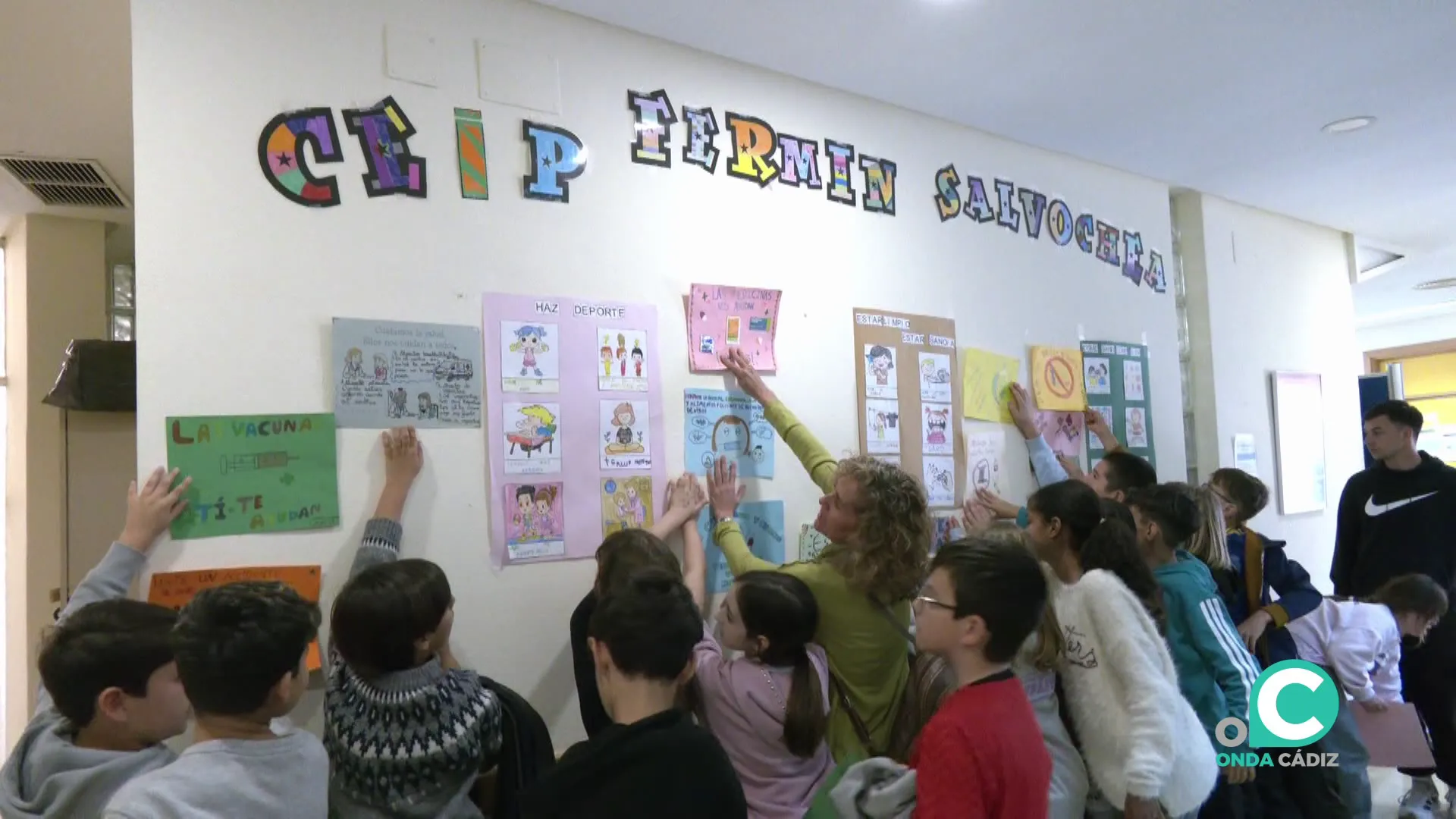 Un momento de la actividad de los escolares efectuada este lunes
