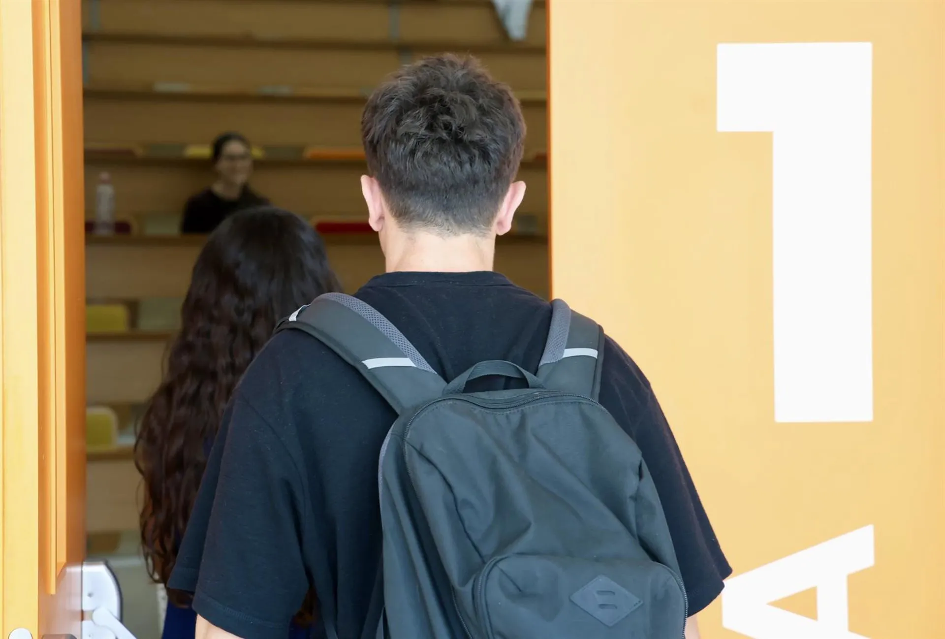 Entrada a la Prueba de Acceso a la Universidad de 2026 en Cádiz.