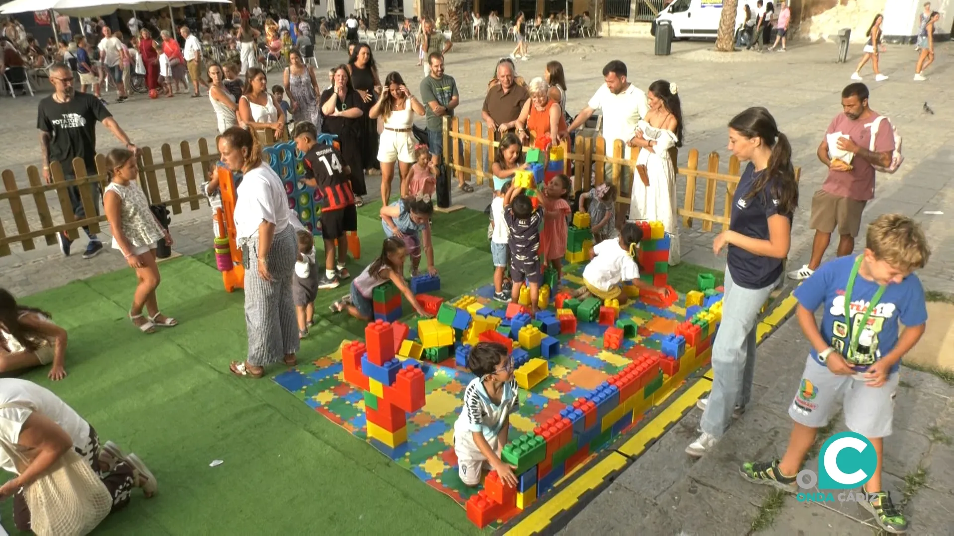 Una imagen de la fiesta en la plaza de la Catedral.