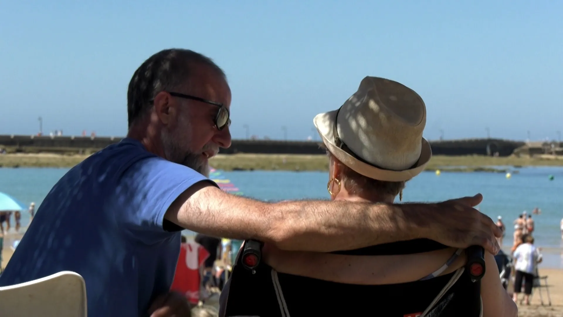 Los geriatras trasladan los cuidados básicos con los mayores ante el calor 