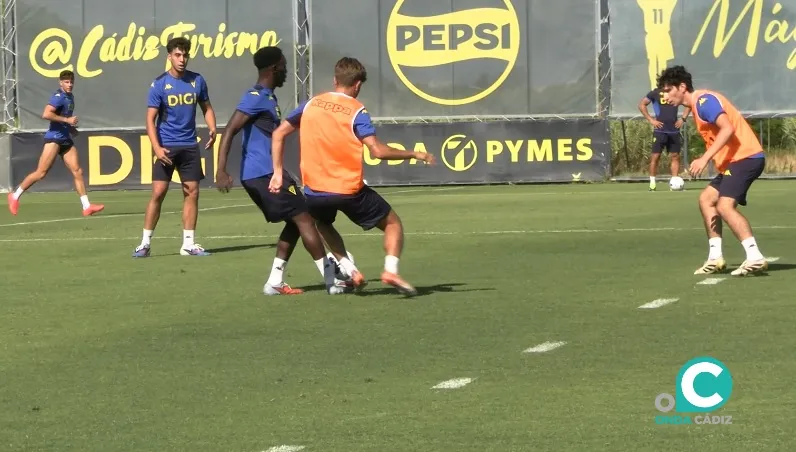 Imagen de la primera sesión en la Ciudad Deportiva Bahía de Cádiz (Foto: Cádiz CF)