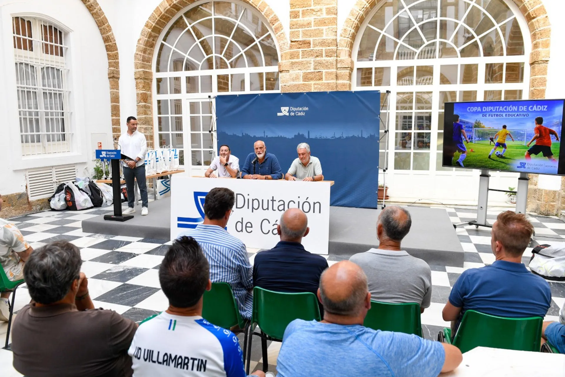 Un momento del acto celebrado con la presencia de autoridades institucionales