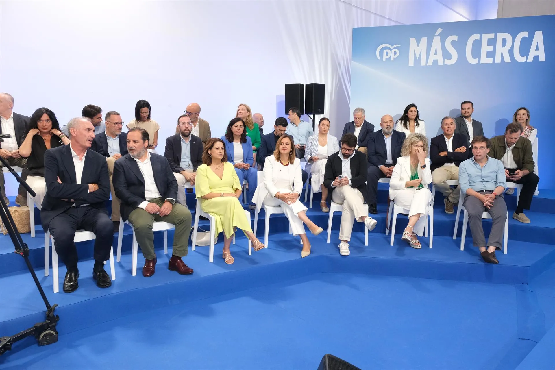 Imagen del acto de presentación de los candidatos a las capitales de provincia para las elecciones municipales de 2027, en Santiago de Compostela.