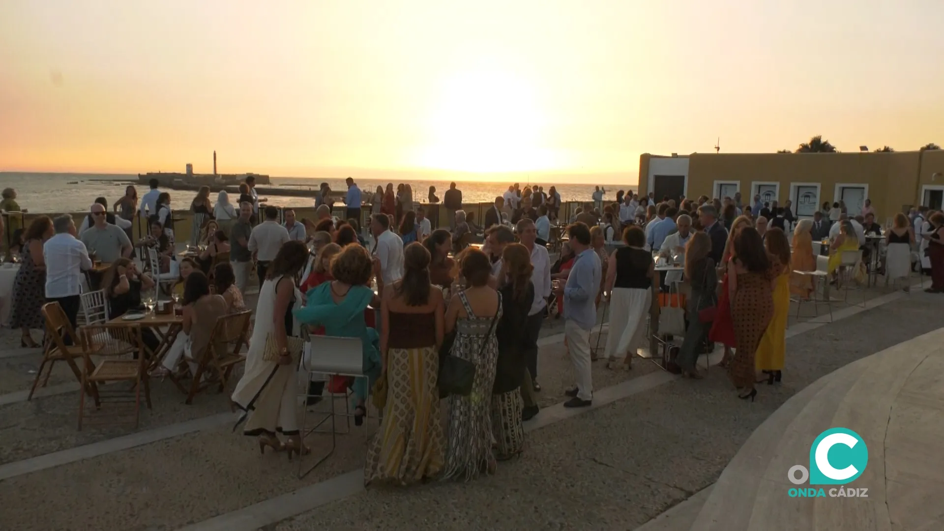 Cerca de 300 personas asistieron a la Fiesta del Verano de la Asociación de Reyes Magos de Cádiz.