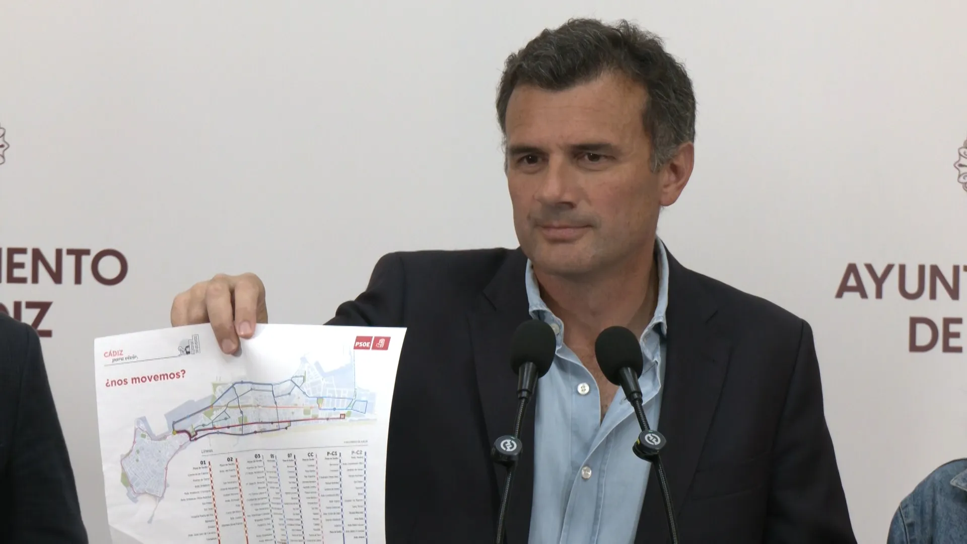 El alcalde se reúne este lunes con la plataforma ciudadana contra la eliminación de la línea 2
