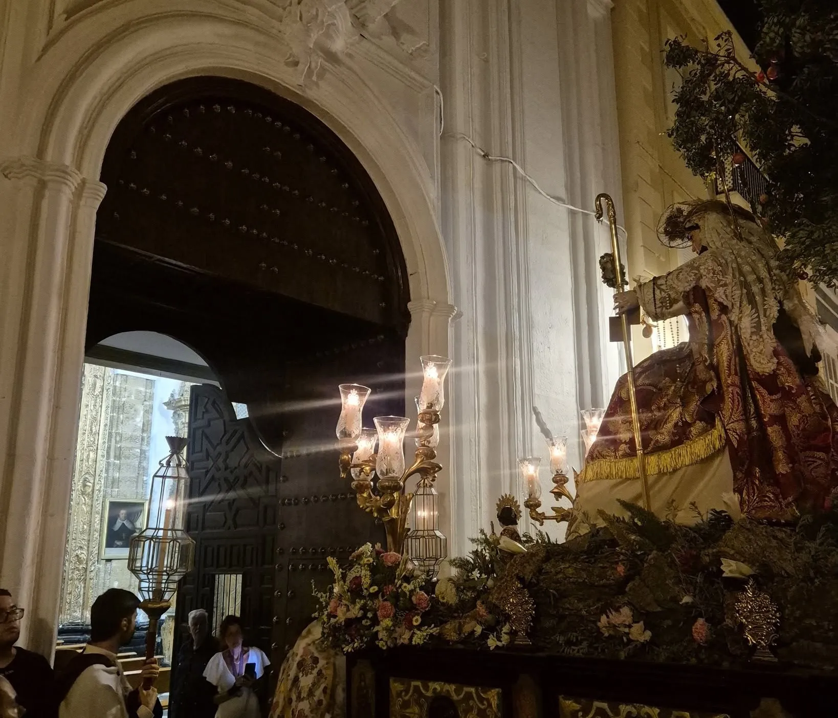 La parroquia de San Lorenzo está celebrando el 300 aniversario de la apertura de la iglesia con actos extraordinarios